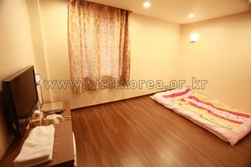 Susong Motel - Goodstay (수송모텔 [우수숙박시설 굿스테이]) (15/16)