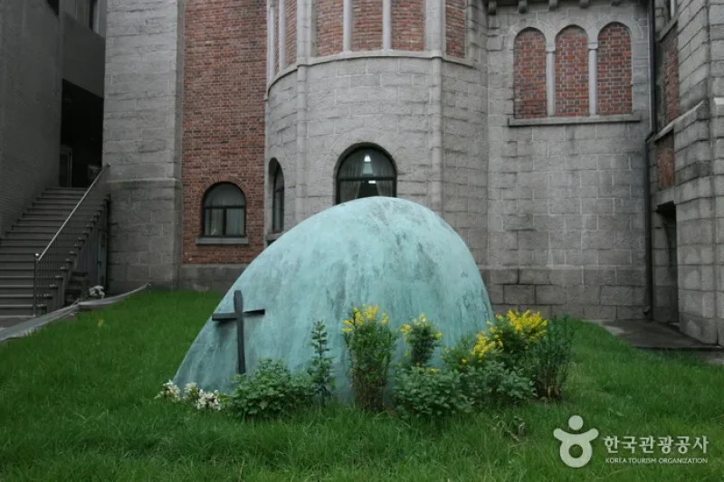 Seoul Cathedral Anglican Church or Korea (대한성공회 서울주교좌성당) (3/7)