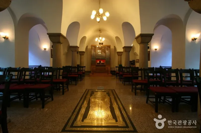 Seoul Cathedral Anglican Church or Korea (대한성공회 서울주교좌성당) (6/7)