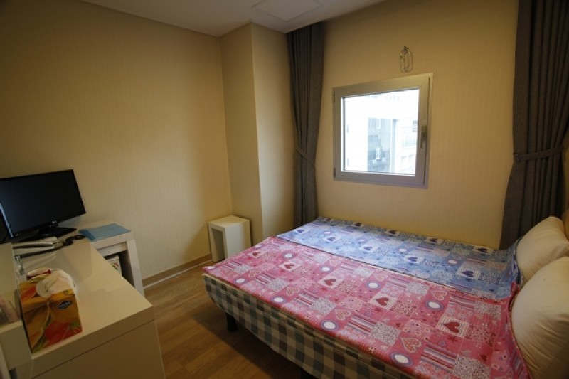 Click Hotel - Goodstay  (12/16)