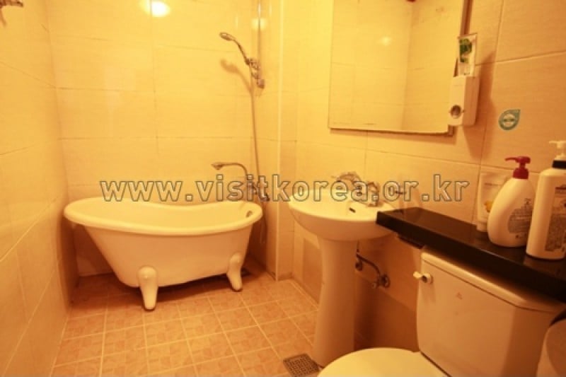 Ultari House - Goodstay  (4/14)