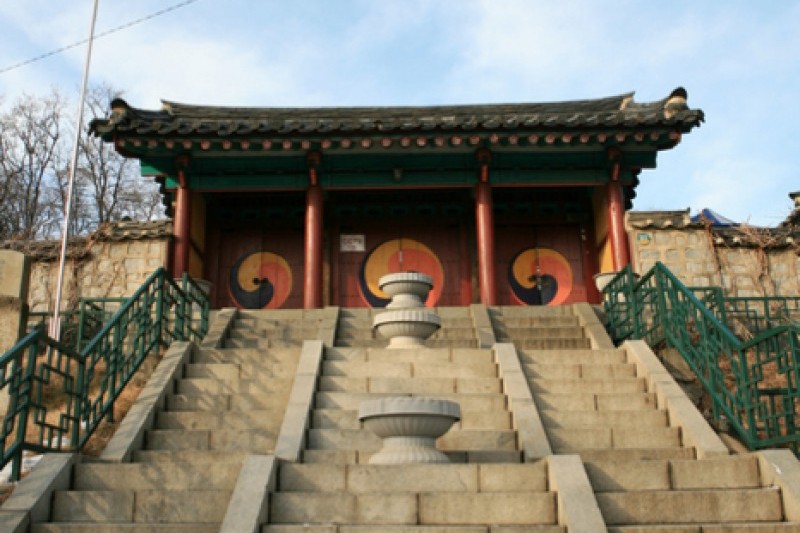 Yangcheonhyanggyo Confucian School  (3/3)