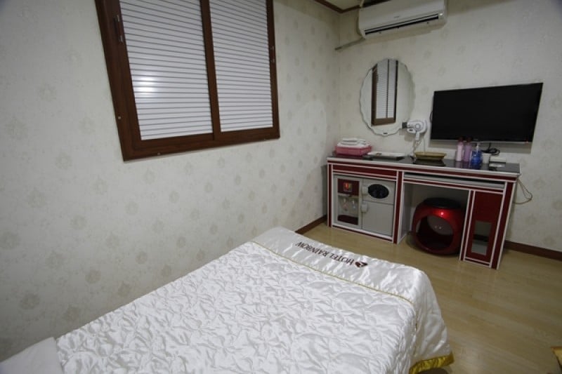 Rainbow Hotel -  Goodstay  (2/22)