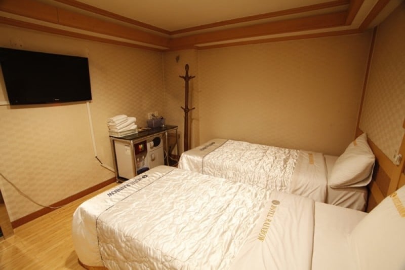 Rainbow Hotel -  Goodstay  (6/22)