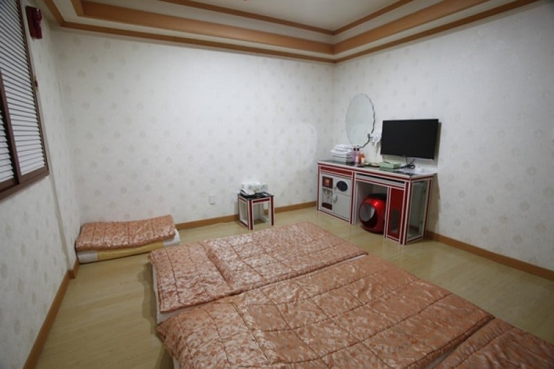 Rainbow Hotel -  Goodstay  (14/22)