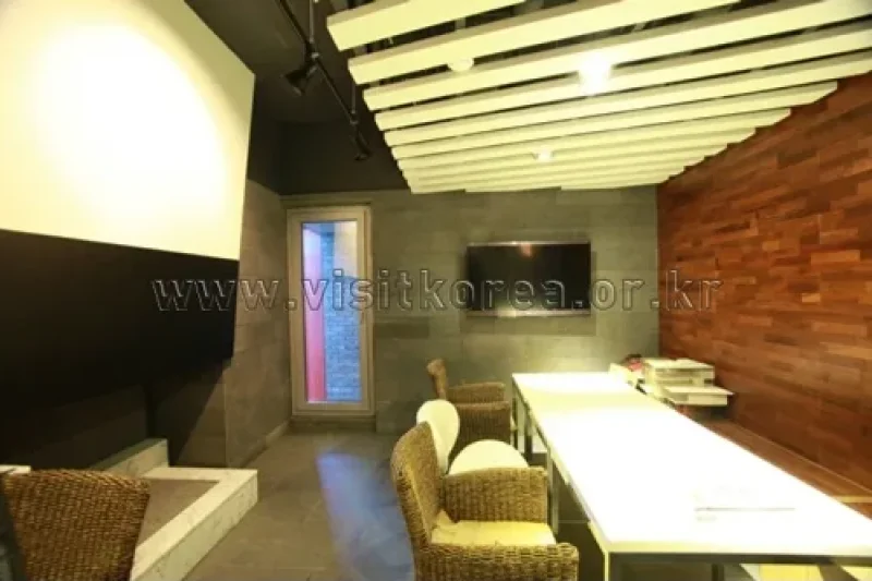 Jun Hei Bin Hotel - Goodstay  (15/15)