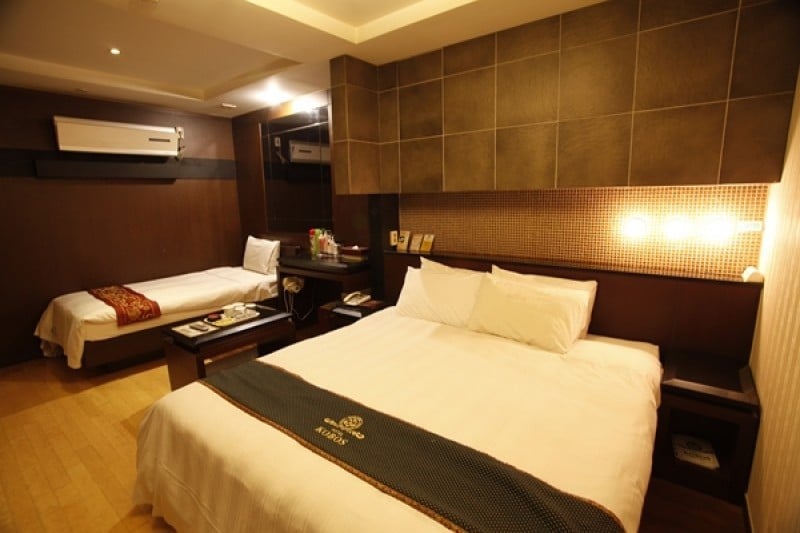 Kobos Hotel - Goodstay  (4/15)