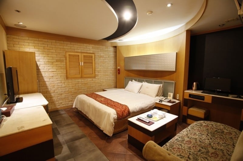 Kobos Hotel - Goodstay  (6/15)