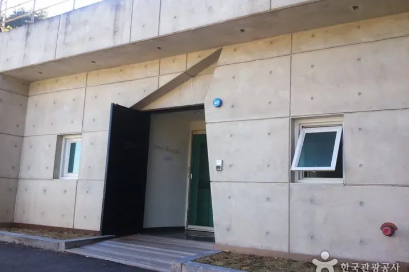 Zaha Museum (자하미술관) (2/13)