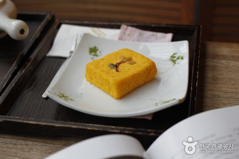 Areumdaun Cha Bangmulgwan  (28/39)