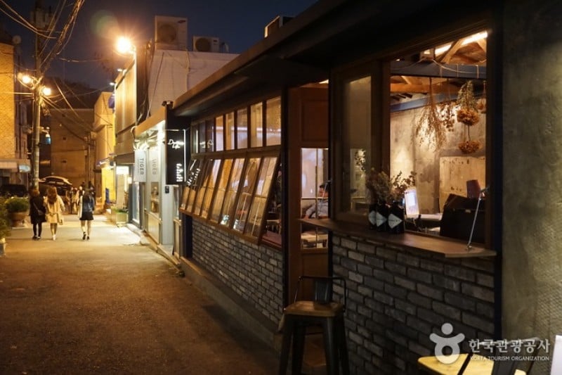 Gyeongnidan-gil Road  (3/6)