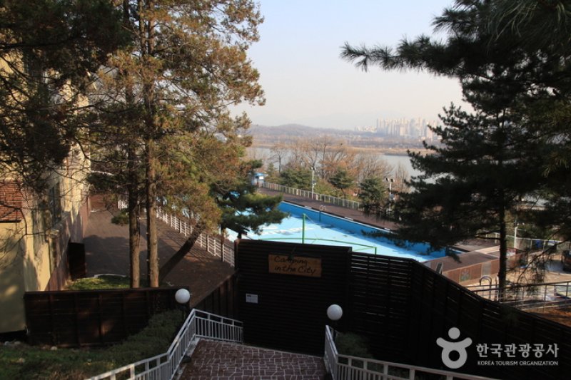 Sheraton Walkerhill Riverpark  (2/5)