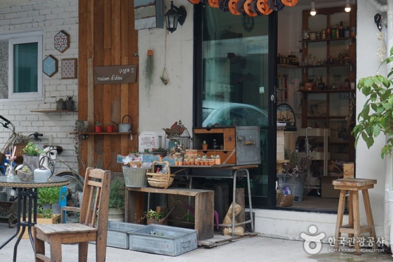 Seochon Village  (1/8)