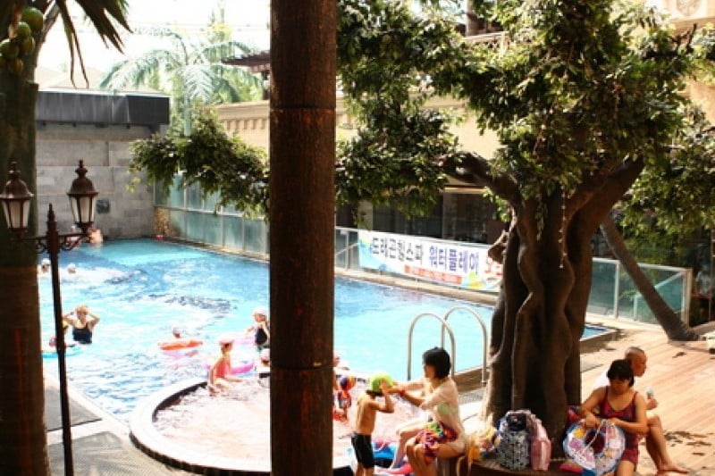 Yongsan Dragon Hill Spa - Getting the Star Treatment: a Massage at a Jjimjilbang(Korean Spa) (12/30)