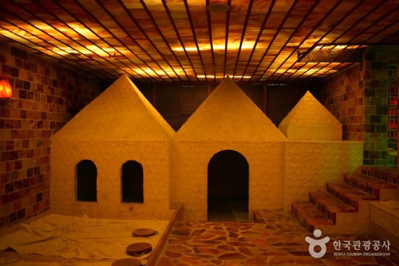Yongsan Dragon Hill Spa - Getting the Star Treatment: a Massage at a Jjimjilbang(Korean Spa) (22/30)
