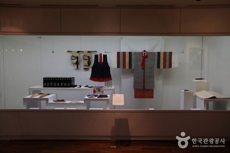 Coreana Art &amp; Culture Complex  (7/12)