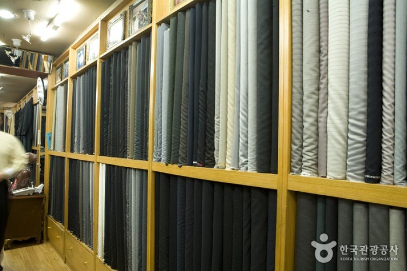 Hilton Tailor  (3/11)
