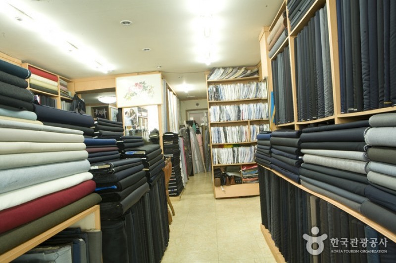 Hilton Tailor  (7/11)