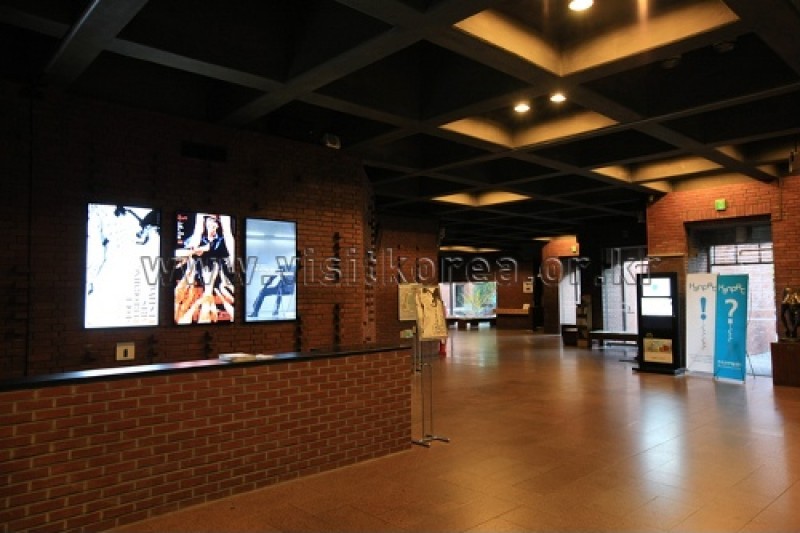 Arko Arts Theater  (4/10)