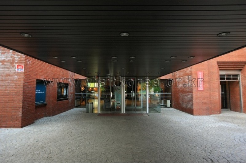 Arko Arts Theater  (9/10)