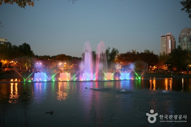 Boramae Park  (4/5)