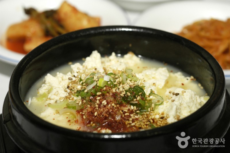 Jeil Bean Restaurant  (2/6)