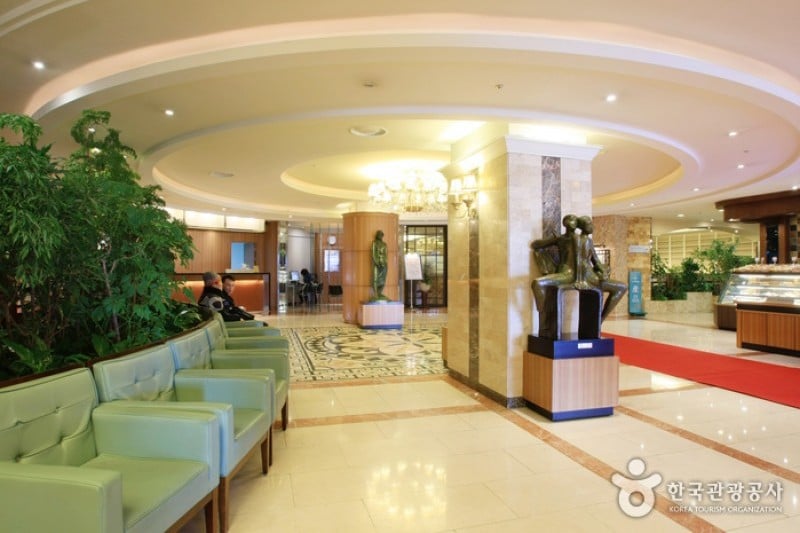 Pacific Hotel  (2/18)