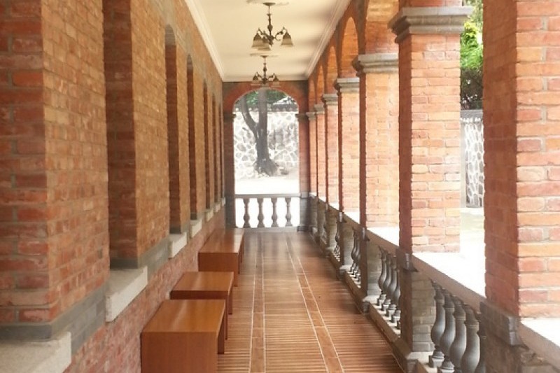 Jungmyeongjeon Hall  (2/4)