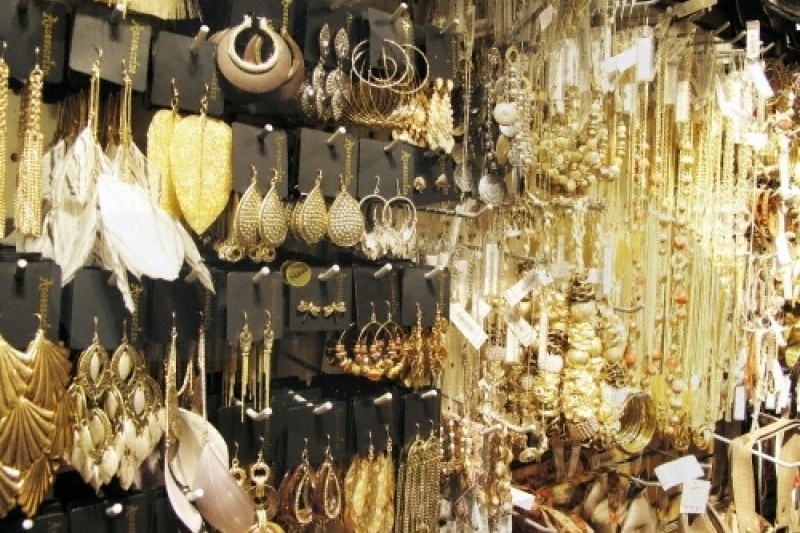 Accessorize - Myeongdong Branch  (1/8)
