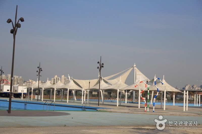 Supia Yeouido  (2/4)