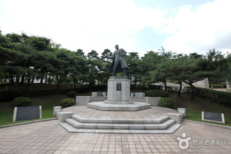 Hyochang Park  (5/10)