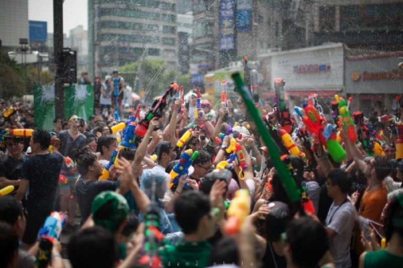 Water Gun Fight Festival   (1/23)