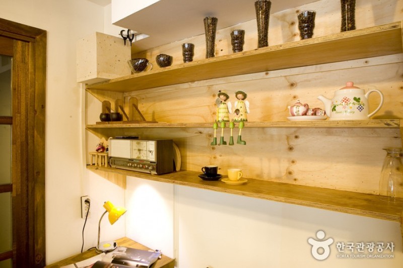 Café Moon  (6/29)