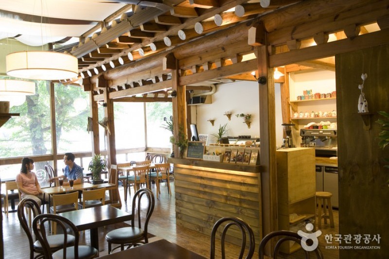 Café Moon  (7/29)