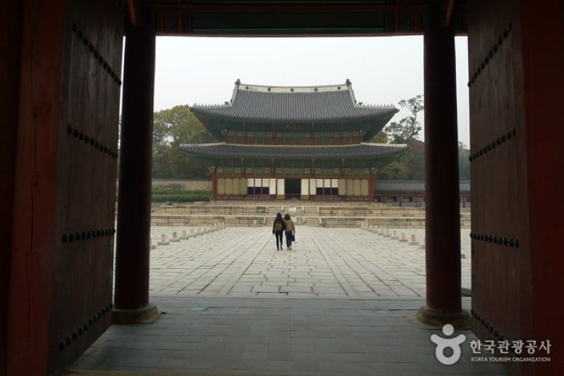 Injeongjeon Hall 