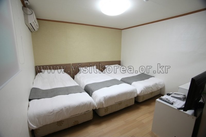 Hotel Sleepy Panda - Goodstay  (10/18)