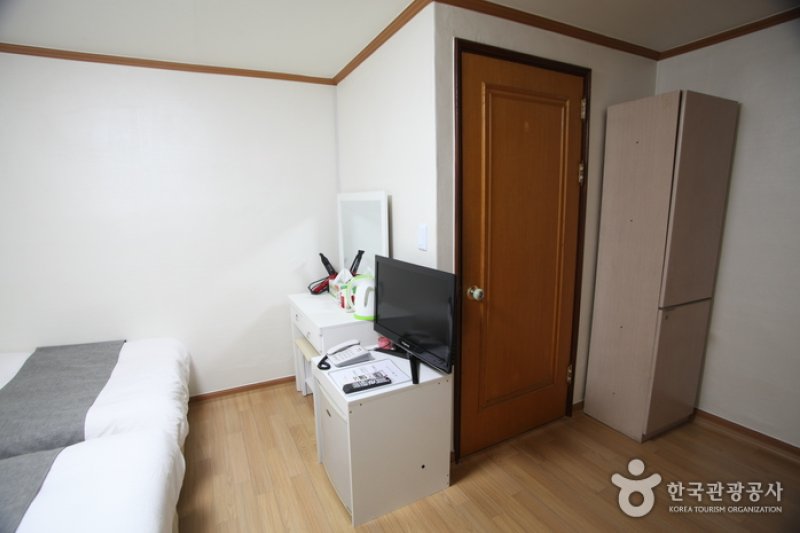 Hotel Sleepy Panda - Goodstay  (12/18)