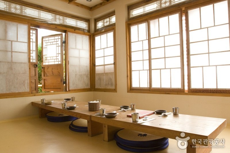 Jirisan Restaurant  (4/5)