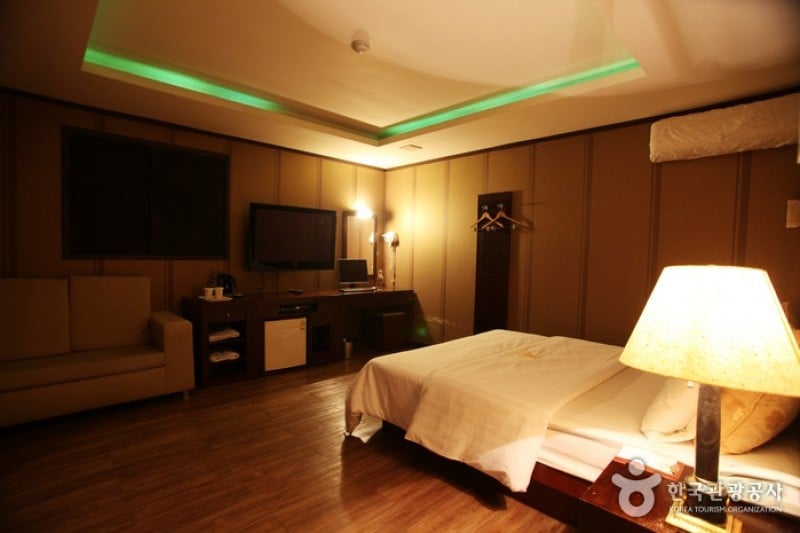 Nobless Hotel - Goodstay  (13/19)