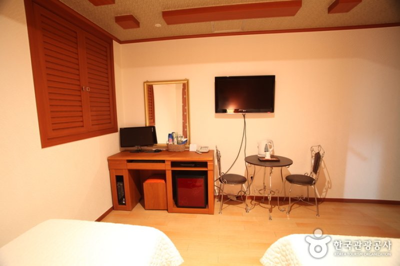 Hotel Zero - Goodstay  (15/16)
