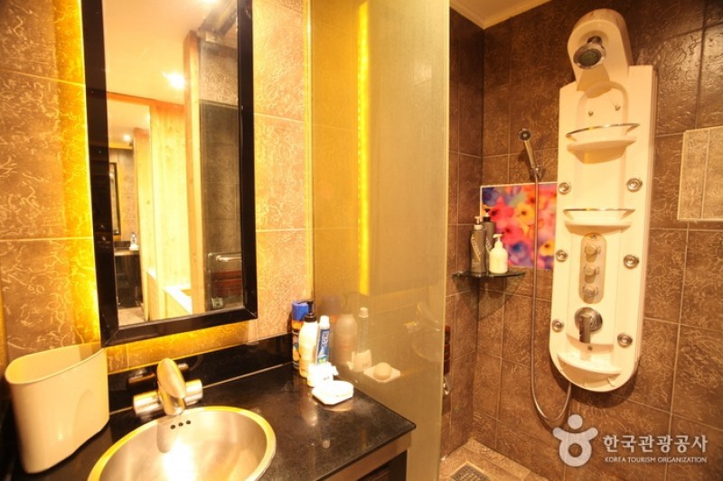 Max Hotel - Goodstay  (11/13)