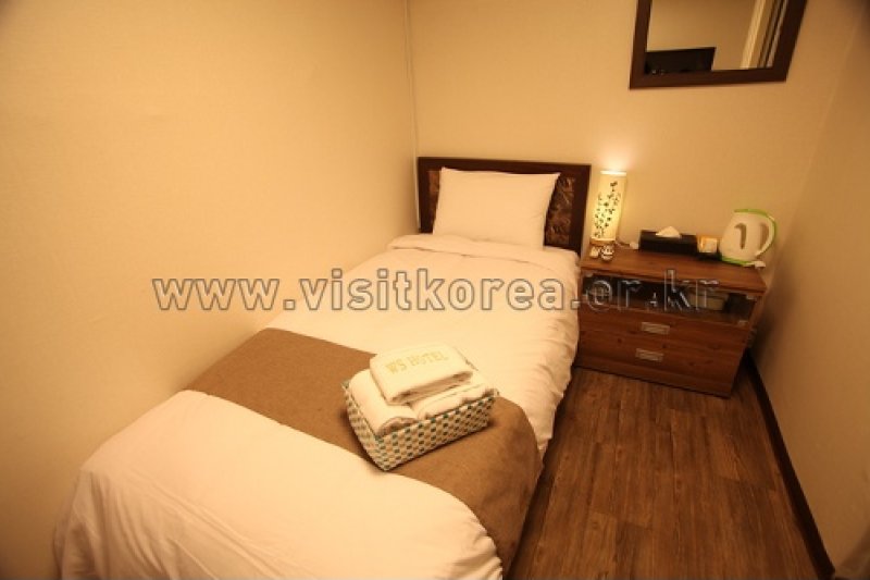 WS Hotel Sinchon - Goodstay  (12/16)
