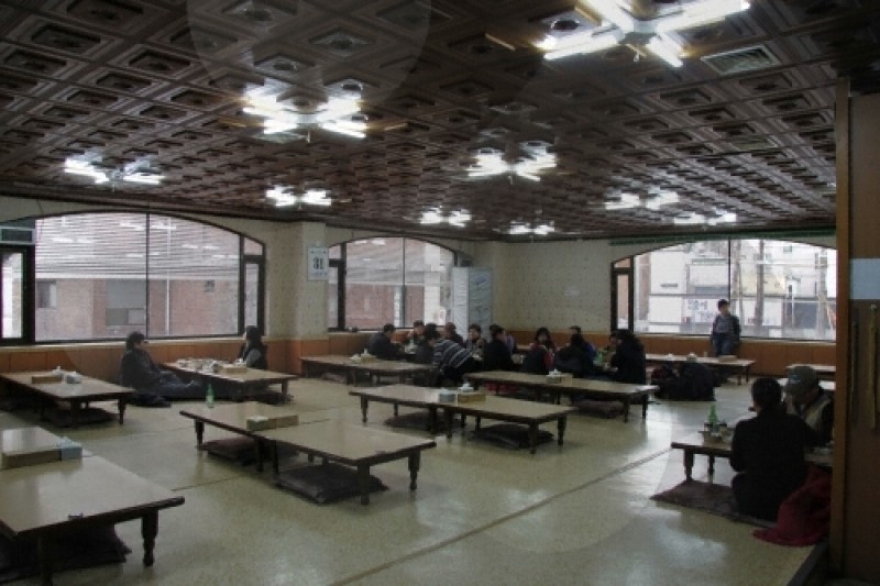 Wonjo 1ho Jangchungdong Halmeonijip(원조1호장충동할머니집) (1/15)