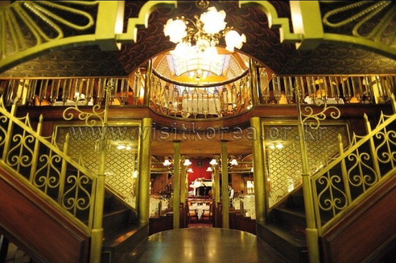 LA-SCALA  (1/17)