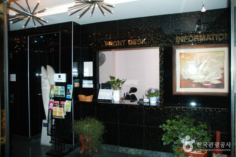 IMI Hotel - Goodstay  (3/18)