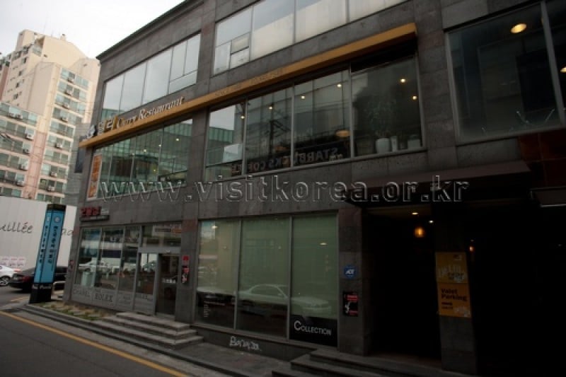 Delhi - Abgujeong Main Branch  (1/9)