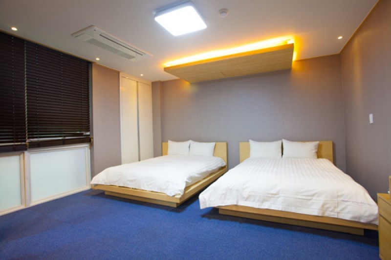 Blooming House Residence - Goodstay  (9/25)