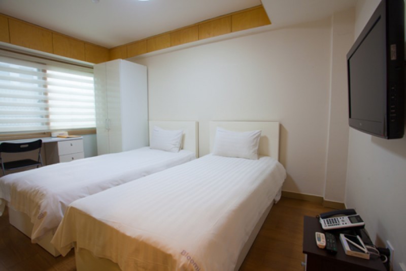Blooming House Residence - Goodstay  (13/25)