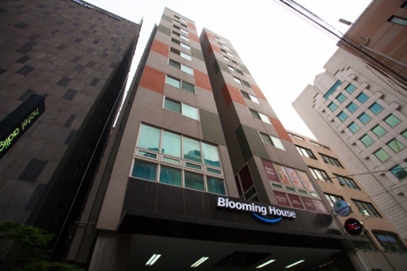 Blooming House Residence - Goodstay  (23/25)
