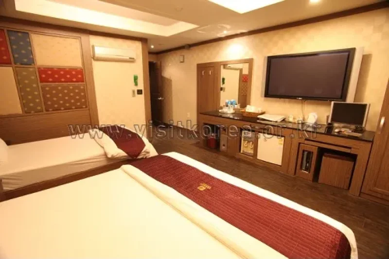 Valentine Hotel - Goodstay  (21/23)